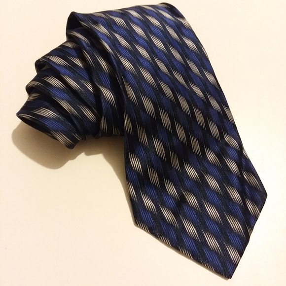 Manzoni 100% Silk Tie - Picture 1 of 2